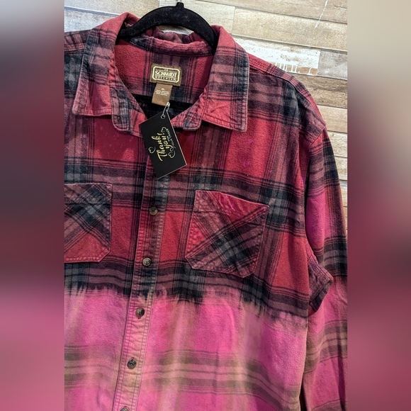 San Francisco 49ers Upcycled Handcrafted Dip Dye Bleach Flannel Shirt - Picture 13 of 15
